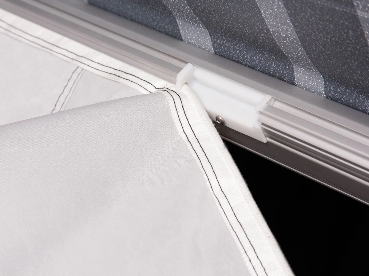 Thule Panorama Luifeltent 8000 450 L 7 Thule Panorama Luifeltent 8000 450 L - Afbeelding 5