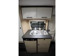 Caravelair Alba 466 Family Caravan -Wildernis Kampeer Winkel caravelair alba 466 2022 8 keukenblok ecommerce a2c0