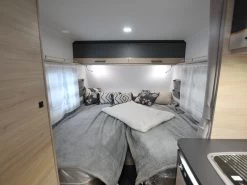 Caravelair Alba Style 472 Caravan 20 Caravelair Alba Style 472 Caravan -Wildernis Kampeer Winkel caravelair alba style 2022 9 bedden ecommerce b1f6 1