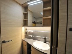 Fendt Apero 465 SFB Caravan 19 Fendt Apero 465 SFB Caravan -Wildernis Kampeer Winkel fendt apero 465 sfb 8 ecommerce 4ae6