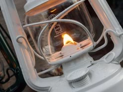 Feuerhand Baby Special 276 Pure White Stormlamp 11 Feuerhand Baby Special 276 Pure White Stormlamp -Wildernis Kampeer Winkel feuerhand stormlamp wit 2 ecommerce 16c5