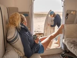 Hobby Beachy 450 Caravan -Wildernis Kampeer Winkel hobby beachy 2022 dealer 7 ecommerce 35e9 4