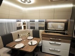 Hobby Excellent Edition 460 UFe Caravan -Wildernis Kampeer Winkel hobby excellent edition 460 ufe 2022 4 binnenkomst ecommerce 5524