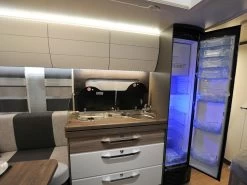 Hobby Excellent Edition 460 UFe Caravan -Wildernis Kampeer Winkel hobby excellent edition 460 ufe 2022 8 keukenkoelkast ecommerce 023e