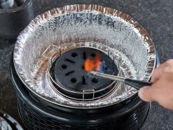 COBB 6 CobbleStones 7 COBB 6 CobbleStones -Wildernis Kampeer Winkel sfeerfoto cobb pro zwart aansteken cobble stone ecommerce 3a32