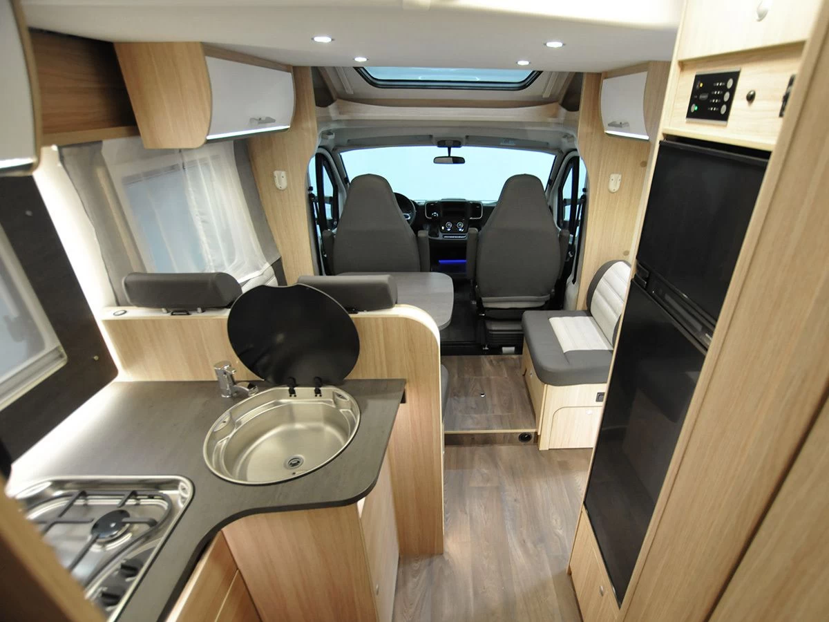 Sunlight T68 Adventure Edition White 2023 Camper 10 Sunlight T68 Adventure Edition White 2023 Camper - Afbeelding 8